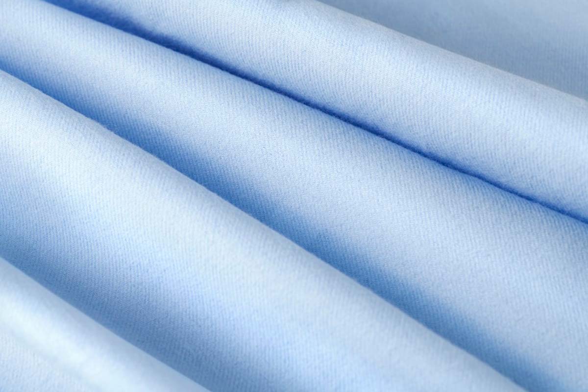 What material is flannel? The characteristics of this fabric - Cimmino