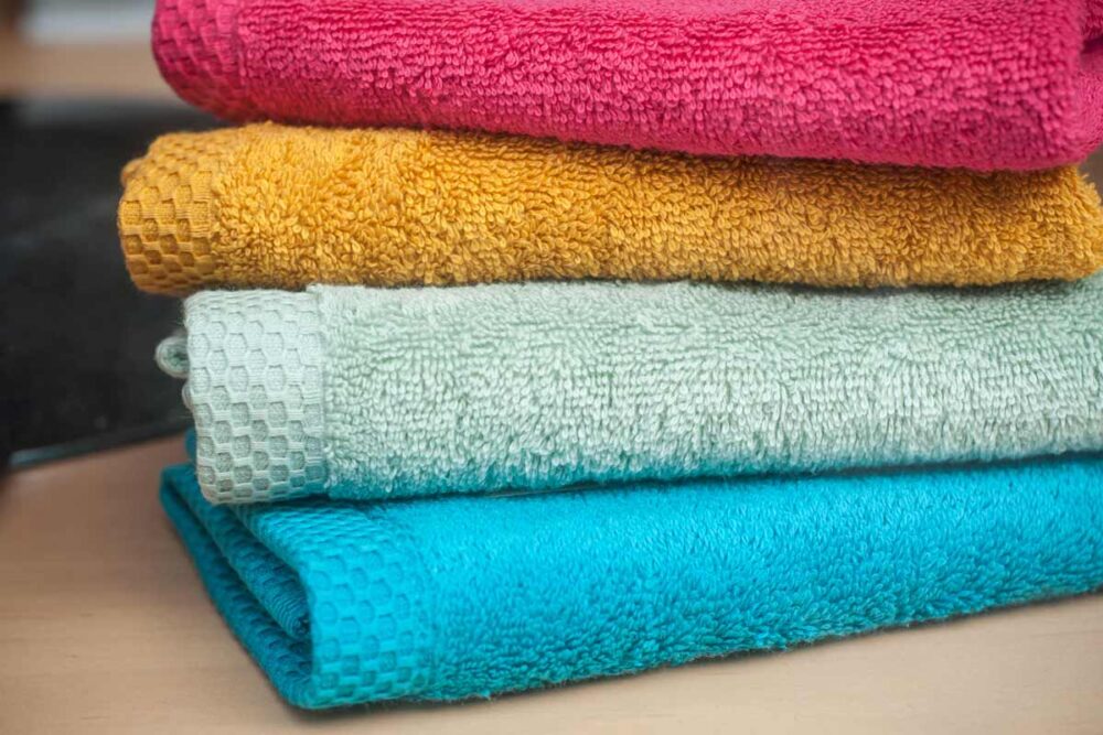 The Ultimate Guide to Terry Cloth: Definition, Benefits, and Uses – Miik