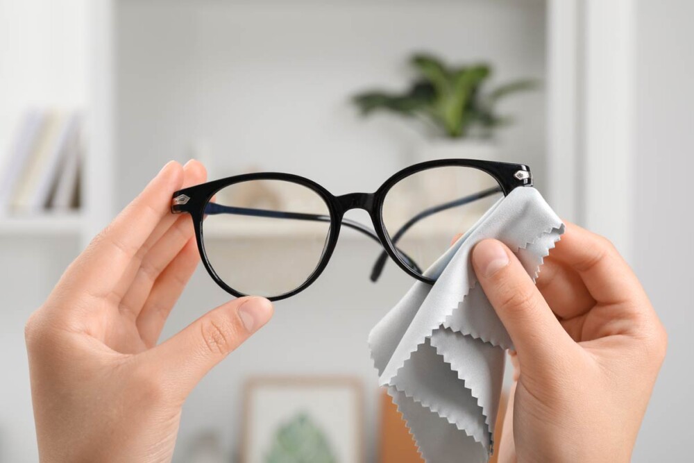 microfiber for cleaning glasses
